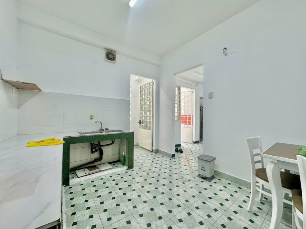 Bán Căn Hộ Ngô Quyền Quận 5 - 67m2, 2PN, 3.3 Tỷ