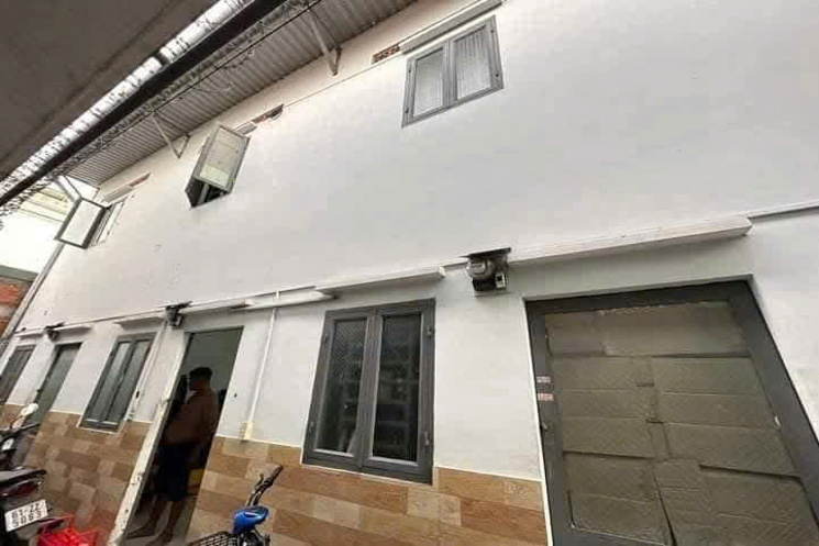 CẦN BÁN GẤP – BIỆT THỰ + 10 PHÒNG TRỌ MT NHỰA XUÂN THỚI ĐÔNG, HÓC MÔN