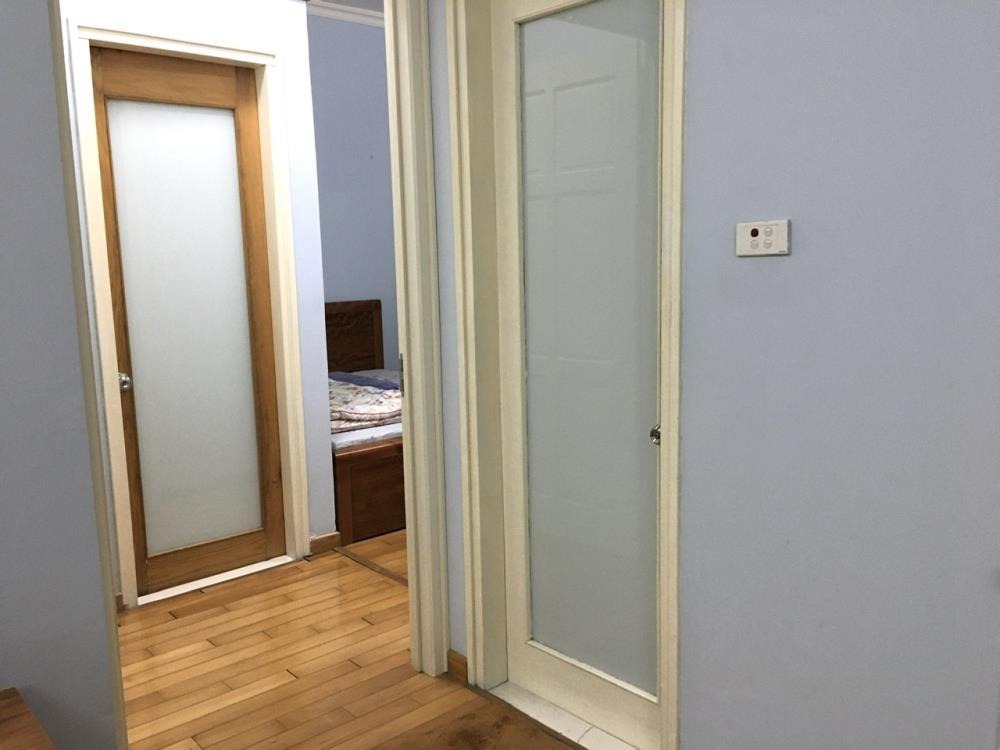 Cho thuê căn hộ 86m2, 2PN view Hồ Tây, chung cư Đội Nhân - 14 triệu/tháng