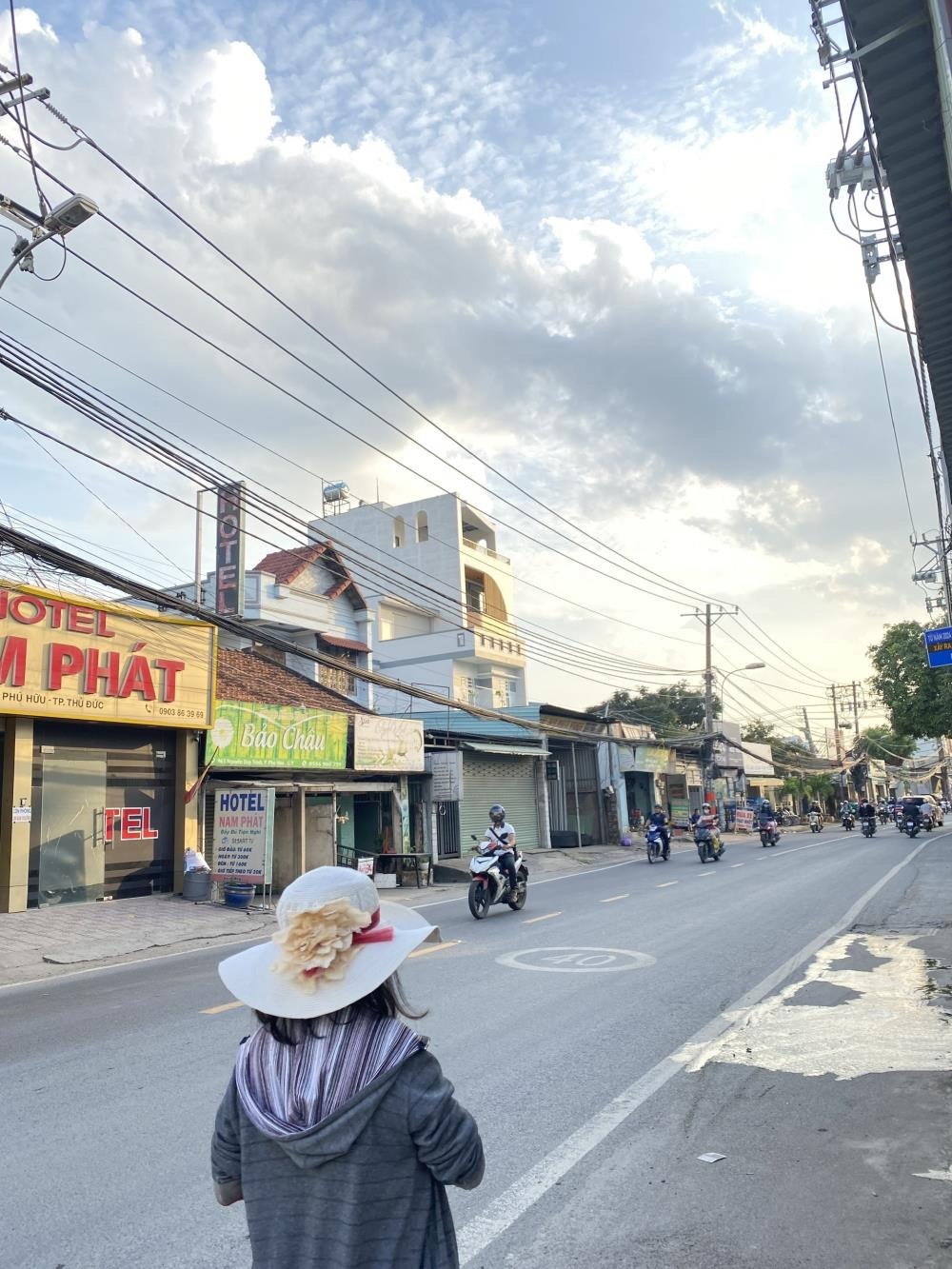 Bán Nhà Quận 9, 100m² Gần Nguyễn Duy Trinh, Giá 5.4 Tỷ
