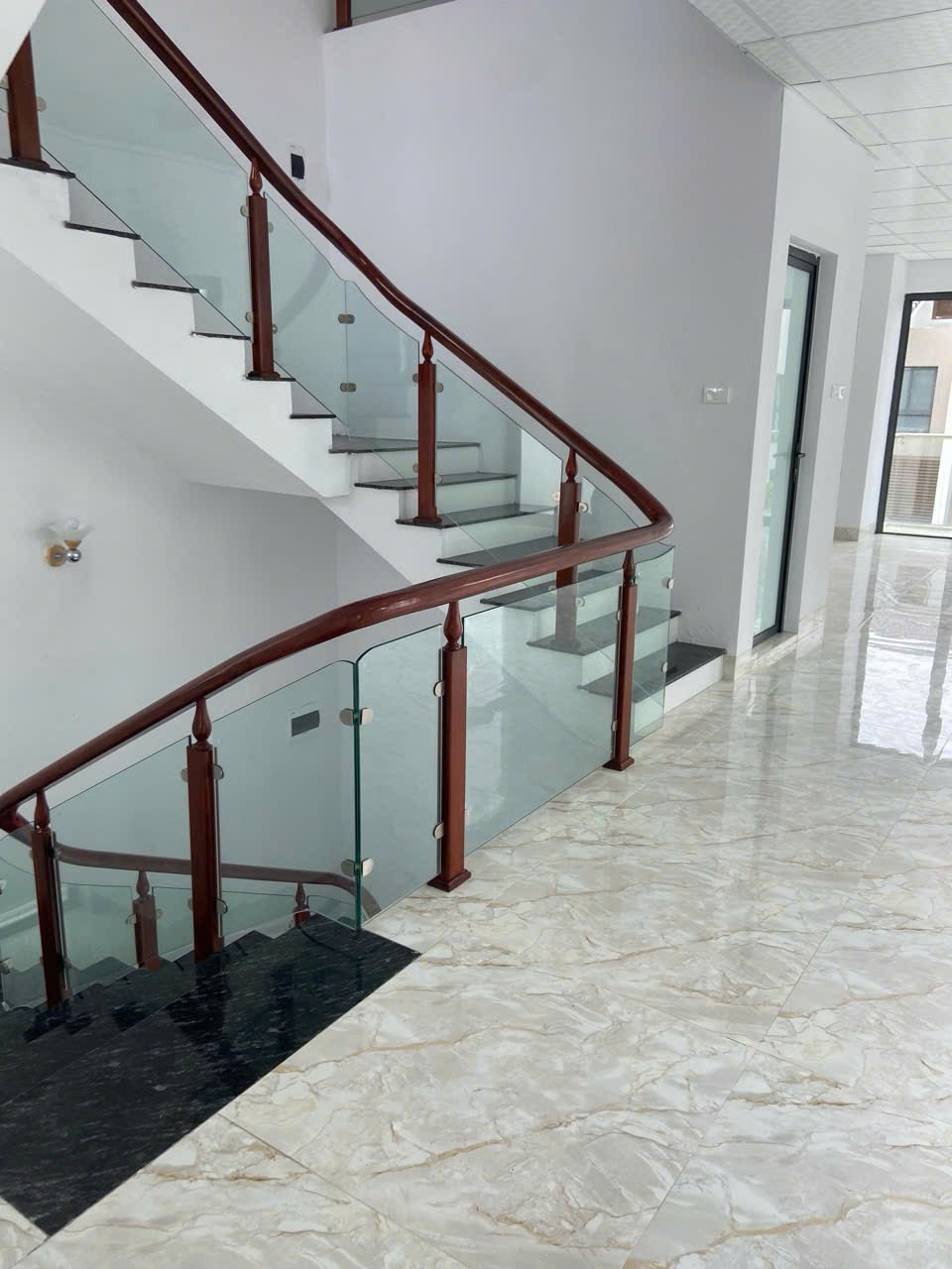Cho Thuê Tầng Biệt Thự Dương Nội - Hoàn Thiện Mới - Giá Từ 10tr/Th