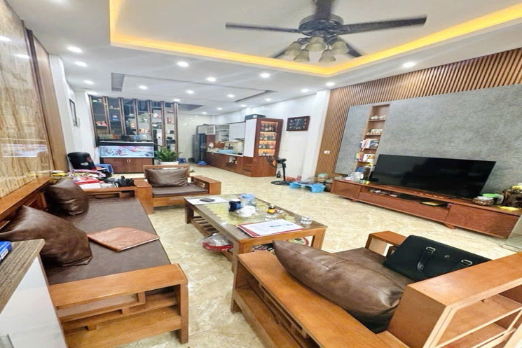 🔥🔥🔥NHÀ LẠC THỊ- #Ô TÔ TẢI ĐỖ CỬA- #NGÕ THÔNG,-GẦN SÁT KHU GA HÀ NỘI ĐANG HÌNH THÀNH- #TƯƠNG LAI