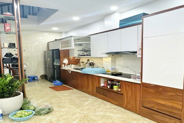 🔥🔥🔥NHÀ LẠC THỊ- #Ô TÔ TẢI ĐỖ CỬA- #NGÕ THÔNG,-GẦN SÁT KHU GA HÀ NỘI ĐANG HÌNH THÀNH- #TƯƠNG LAI