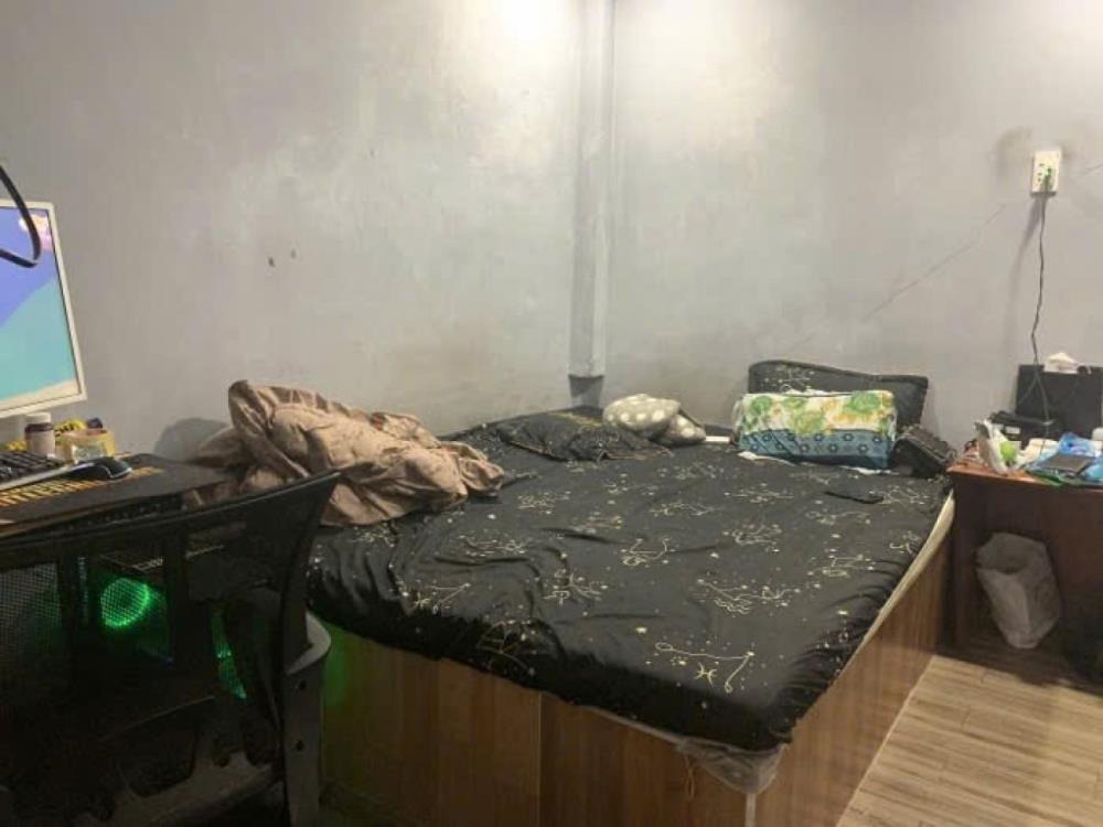 🏠 Nhà Vuông 2 Tầng, HXH Tránh - Phan Huy Ích, Giá Rẻ Đến 300TR!
