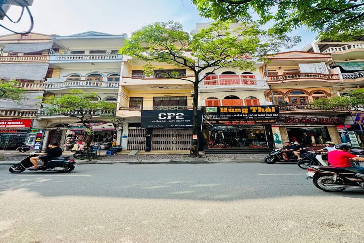 LOA LOA BÁN GẤP NHÀ LÊ HÔNG PHONG HÀ ĐÔN MẶT PHỐ - KINH DOANH - VỈA HÈ - 2 THOÁNG VĨNH VIỄN - TRUNG