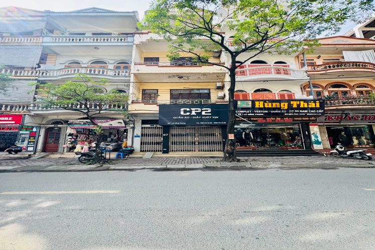 LOA LOA BÁN GẤP NHÀ LÊ HÔNG PHONG HÀ ĐÔN MẶT PHỐ - KINH DOANH - VỈA HÈ - 2 THOÁNG VĨNH VIỄN - TRUNG