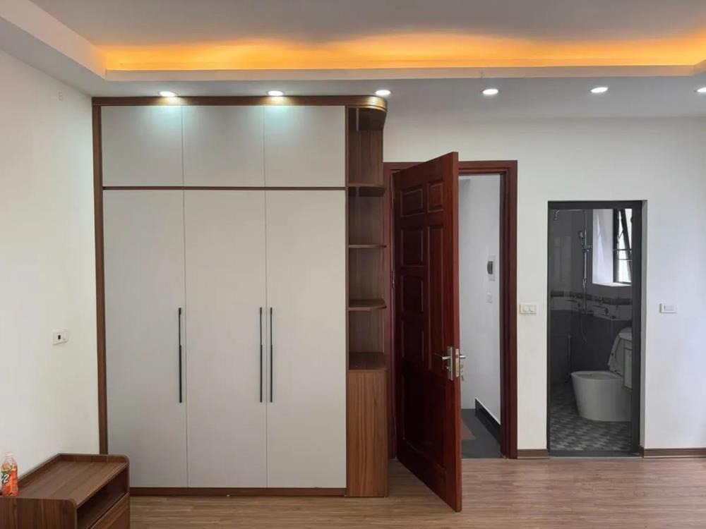 Bán Nhà Hồ Tùng Mậu Lô Góc 35m² - 5 Tầng, Mặt Ngõ, Kinh Doanh Tốt