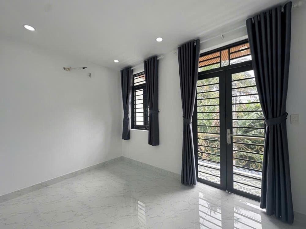 Bán Nhà Hóc Môn Trung Tâm - Hẻm Xe Tải - 2PN - Giá 3 Tỷ Thương Lượng