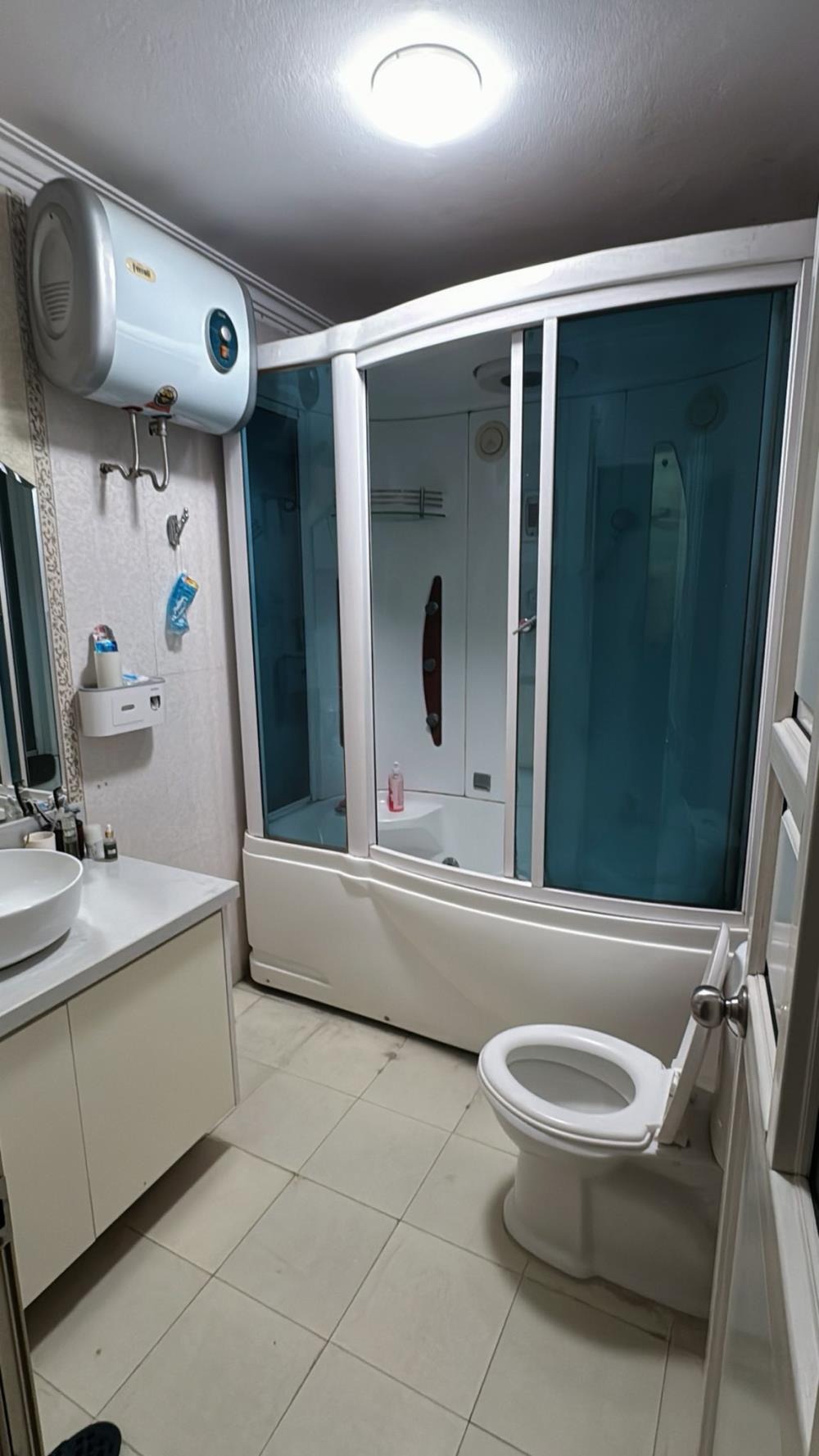 Nhà Hoàng Ngân - Oto Ngủ Trong Nhà - Vị Trí Đắc Địa - 2 Mặt Thoáng