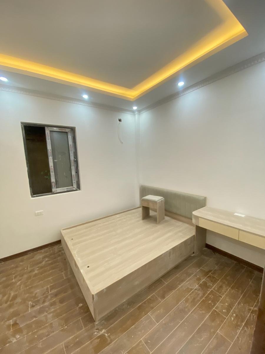 Bán nhà Nguyễn Trãi, Thanh Xuân: 4 Tầng, Ô Tô Đỗ Cửa, Full Nội Thất