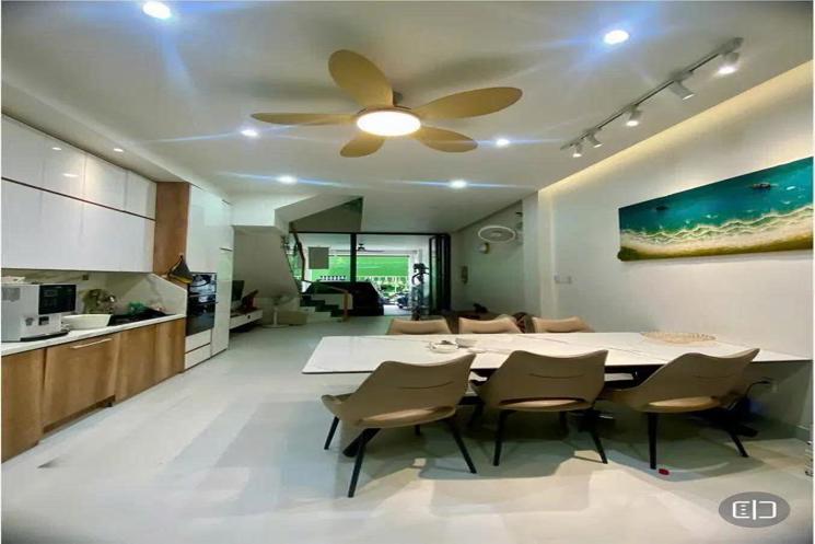 SIÊU PHẨM NHÀ PHỐ  – TÂN PHÚ – 4 TẦNG –  GARA Ô TÔ –  KHỦNG 73,6M2 – NHỈNH 8,5 TY, SỔ HỒNG