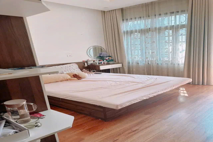 BÁN NHÀ QUANG LÃM - HÀ ĐÔNG 42M, KCBT, MT 4M, Ô tô nhỏ qua nhà, GẦN PHỐ, FULL NỘI THẤT 5.6 TỶ