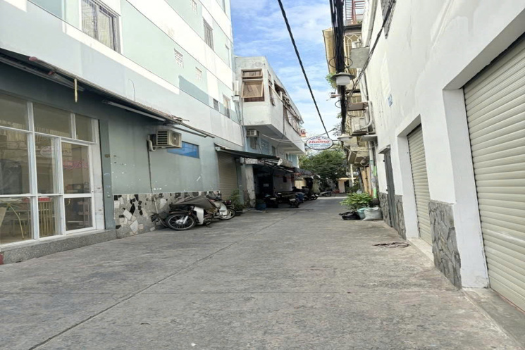 NHÀ CỰC HIẾM tp HCM QUẬN 11 : CÓ 1-0-2 - THU NHẬP 5 TRIỆU/THÁNG NGAY LẬP TỨC