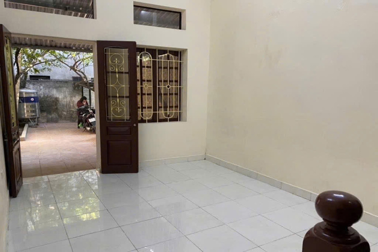 Tứ Liên - vị trí đẹp - một bước ra mặt phố - 73m - nhỉnh 10 tỷ