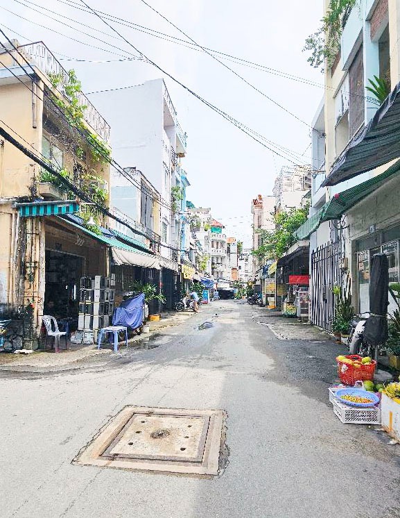 Nhà 3 Tầng, Hẻm Xe Tải – Cách Mạng Tháng Tám, Hoàng Sa, Tân Bình – Giá Hơn 11 Tỷ