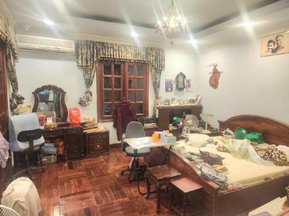 Bán Biệt Thự KĐT Cầu Giấy 236m2, 4 Tầng, Lô Góc 3 Mặt Tiền - 127 Tỷ