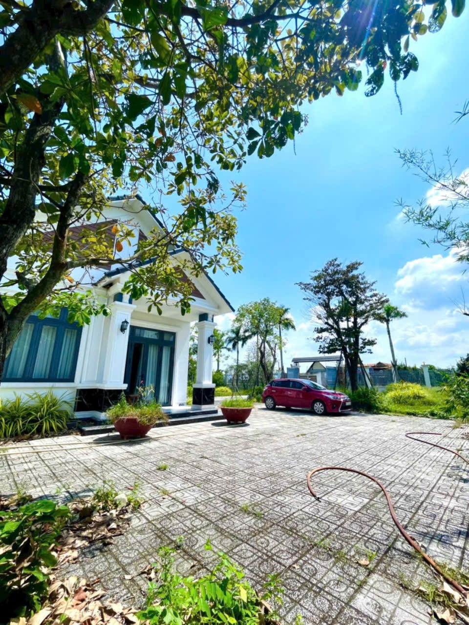 Nhà Vườn View Kênh Củ Chi - 1700m2, 3PN, Giá 8.5 Tỷ