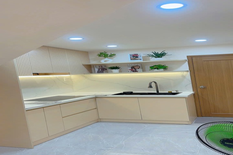 Nhà 2 tầng mới đẹp Trần Cao Vân . Full nội thất