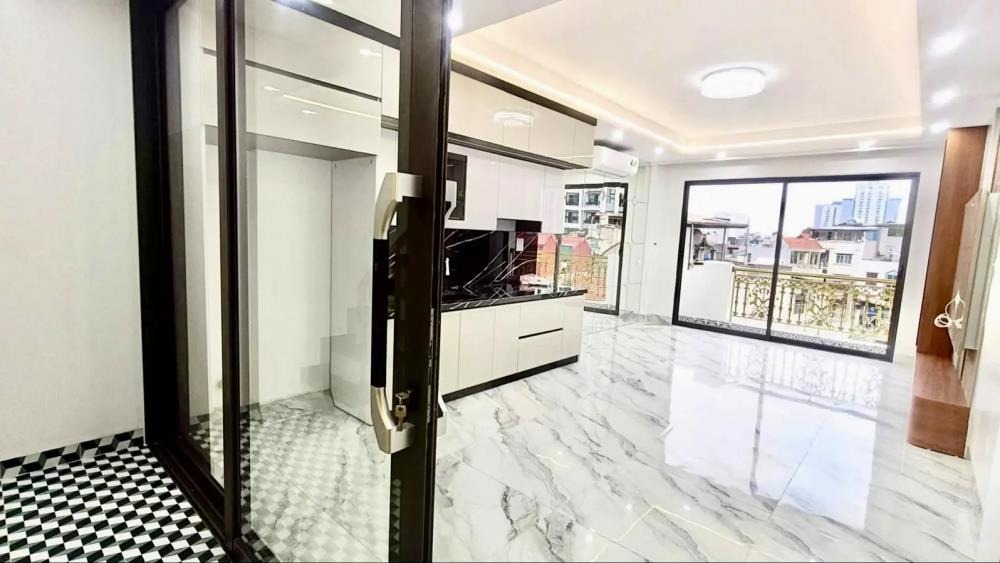 🏠 Nhà Phố Phân Lô VIP Hoàng Mai - 7 Tầng, Gara, Thang Máy - Sát Hồ Đền Lừ