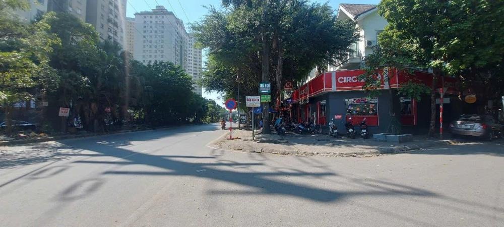 Bán nhà liền kề KĐT Xa La 74m2, Mặt tiền 5m, Giá 16.9 tỷ - Vị trí đẹp, tiềm năng lớn
