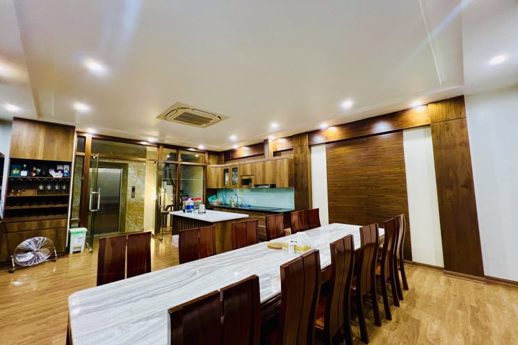 SIÊU PHẨM MẶT PHỐ, LÔ GÓC, THANG MÁY, KD ĐỈNH, 7 TẦNG MỚI ĐẸP, TRUNG TÂM CẦU GIẤY – 25 TỶ