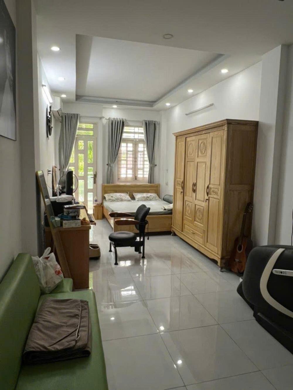Mặt tiền Cao Xuân Dục, Quận 5 - 4 Tầng - 11 Tỷ - Vị Trí Kinh Doanh