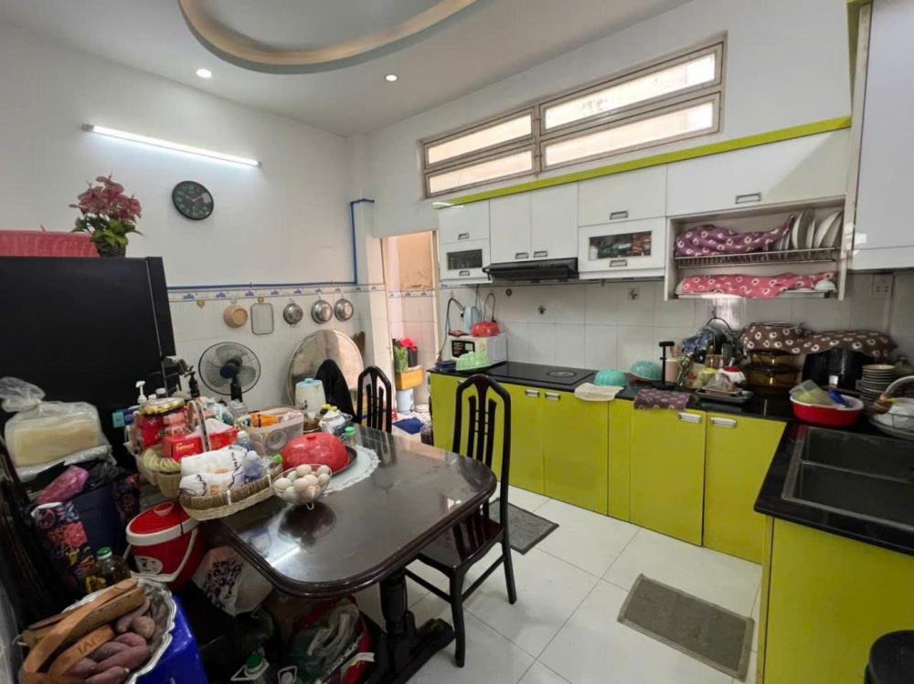 Mặt tiền Cao Xuân Dục, Quận 5 - 4 Tầng - 11 Tỷ - Vị Trí Kinh Doanh