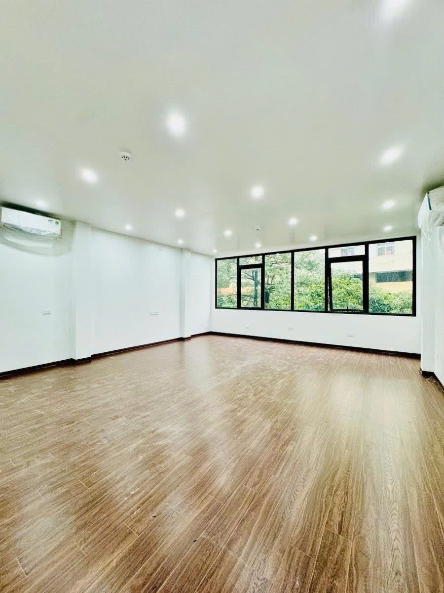 Bán Nhà Mặt Tiền Trần Quý Kiên - Vị Trí VIP, Kinh Doanh Đỉnh Cao