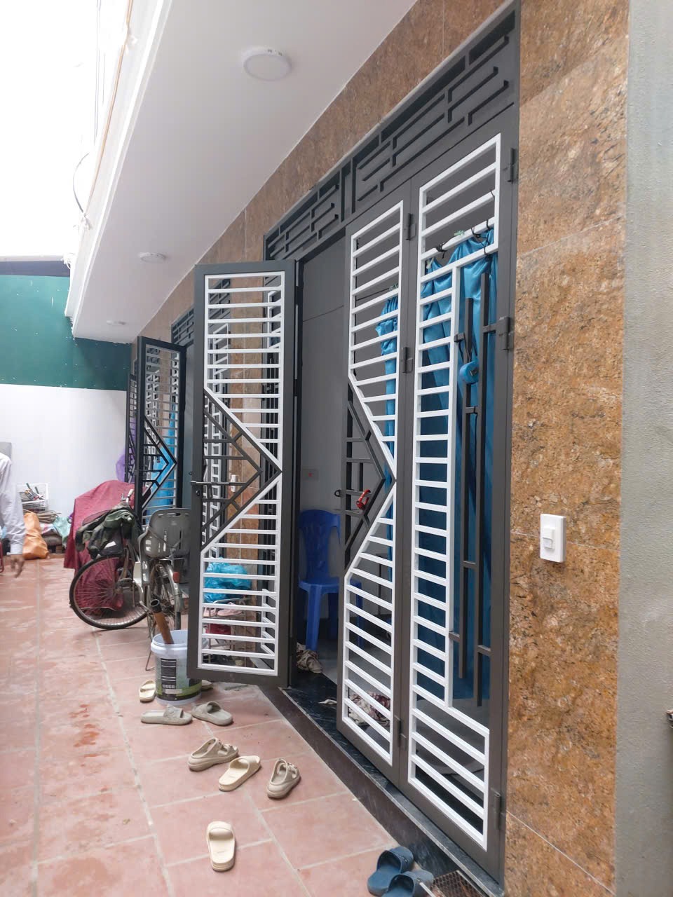 Nhà Đa Sỹ Thiết Kế Lệch Tầng 4 Tầng - 6 Phòng - Giá 6.9 Tỷ
