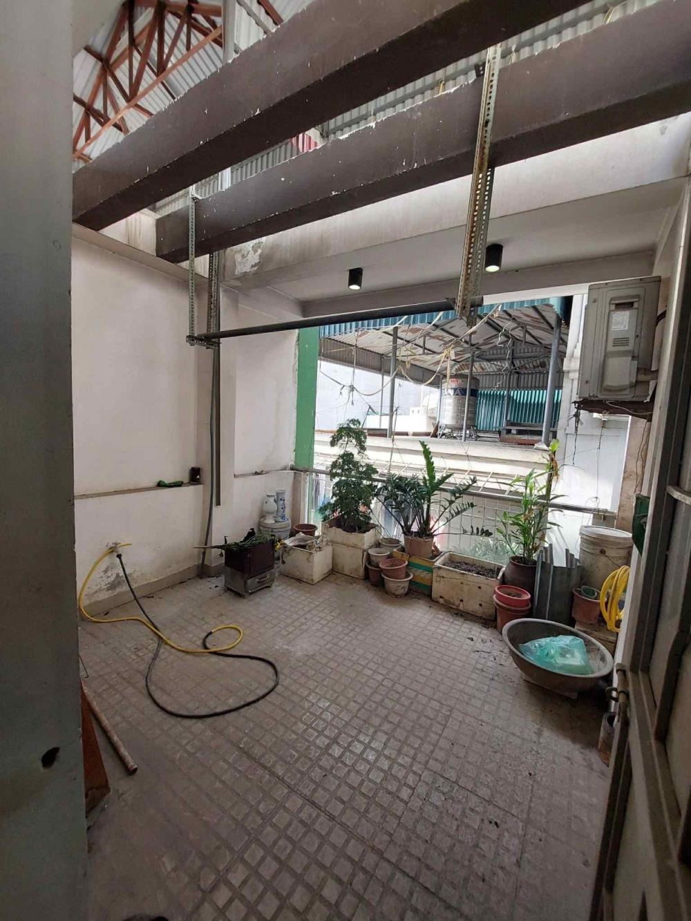 Nhà Hồ Ba Mẫu - 33m2, 6 Tầng, Giá 10 Tỷ - Vị Trí Đắc Địa