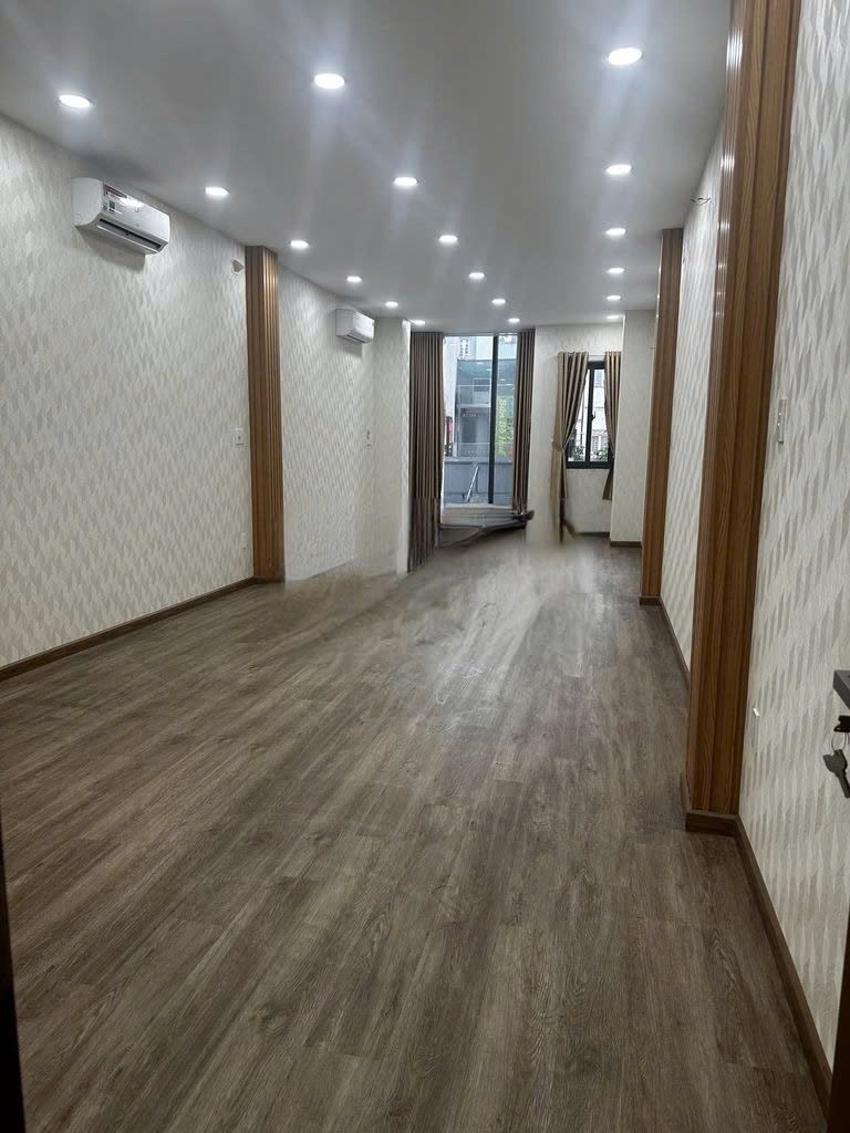 Cho Thuê Nhà Mặt Tiền Quận 8 - Gần Cầu Nguyễn Văn Cừ - 70 Triệu/Tháng