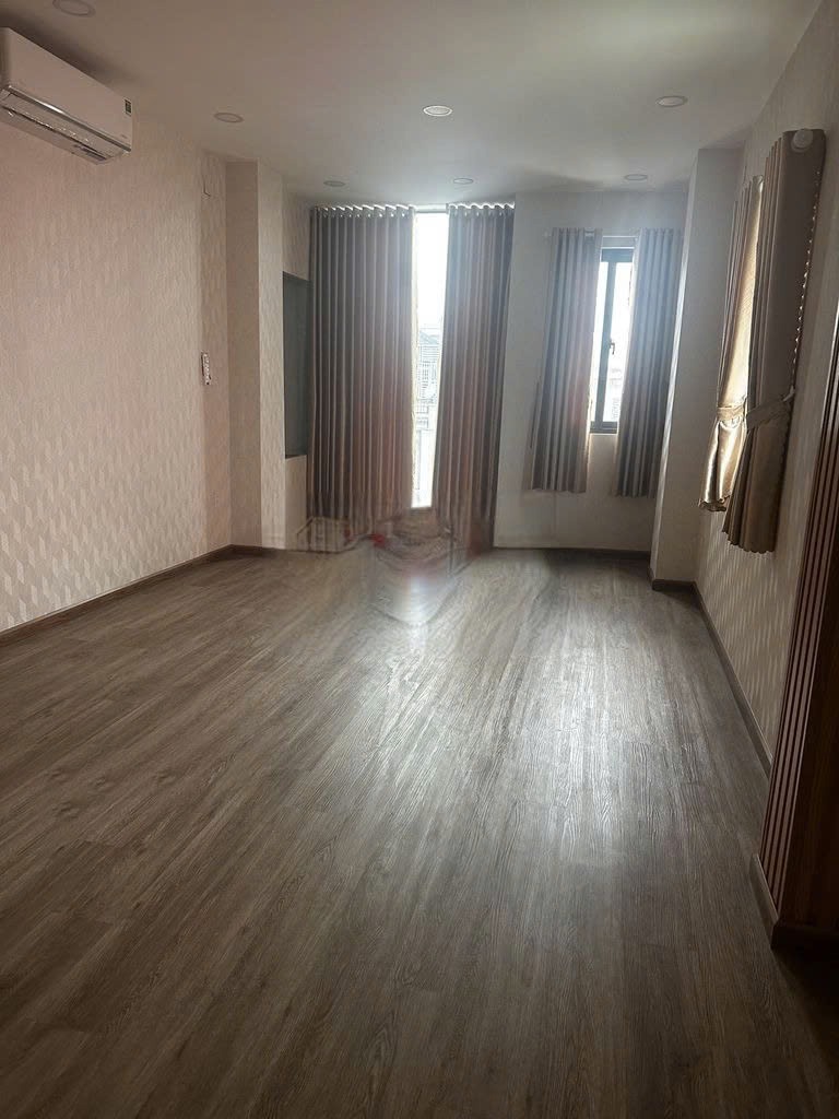Cho Thuê Nhà Mặt Tiền Quận 8 - Gần Cầu Nguyễn Văn Cừ - 70 Triệu/Tháng