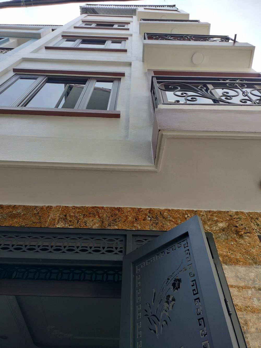 Bán nhà gần bể bơi Đa Sỹ, Hà Đông - 50m2 - Giá chỉ 5.95 tỷ