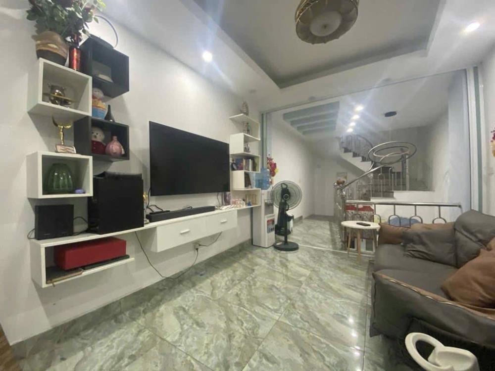 Nhà Đẹp Đỗ Nhuận 32m² - 5 Tầng - 7.7 Tỷ - Ngõ 4m - Gần Công Viên Hòa Bình