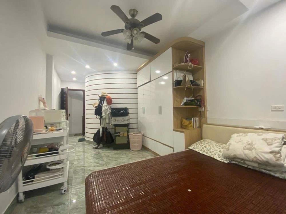 Nhà Đẹp Đỗ Nhuận 32m² - 5 Tầng - 7.7 Tỷ - Ngõ 4m - Gần Công Viên Hòa Bình