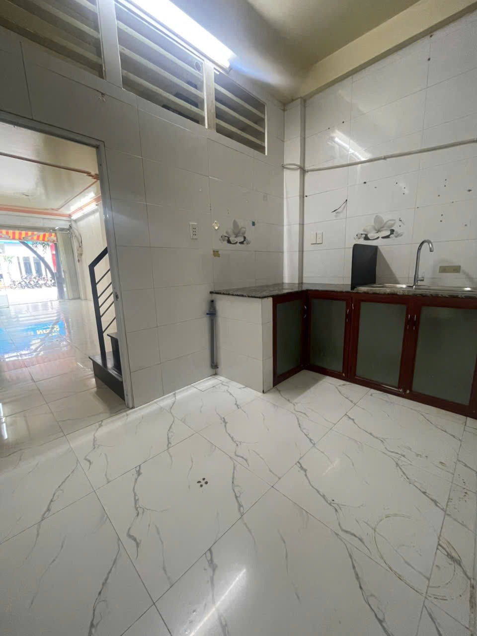 Nhà Mặt Tiền Quận 11 - 11.8 tỷ - Vị Trí Vàng, Tiềm Năng Kinh Doanh