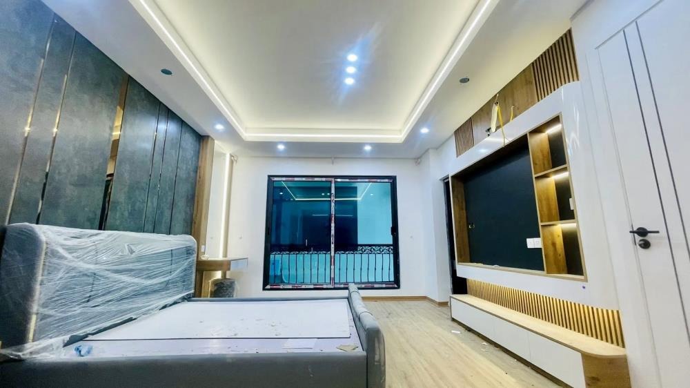 Nhà Phố Nguyễn Ngọc Nại 7 Tầng, Thang Máy, Gara Ô Tô - Vị Trí Đắc Địa