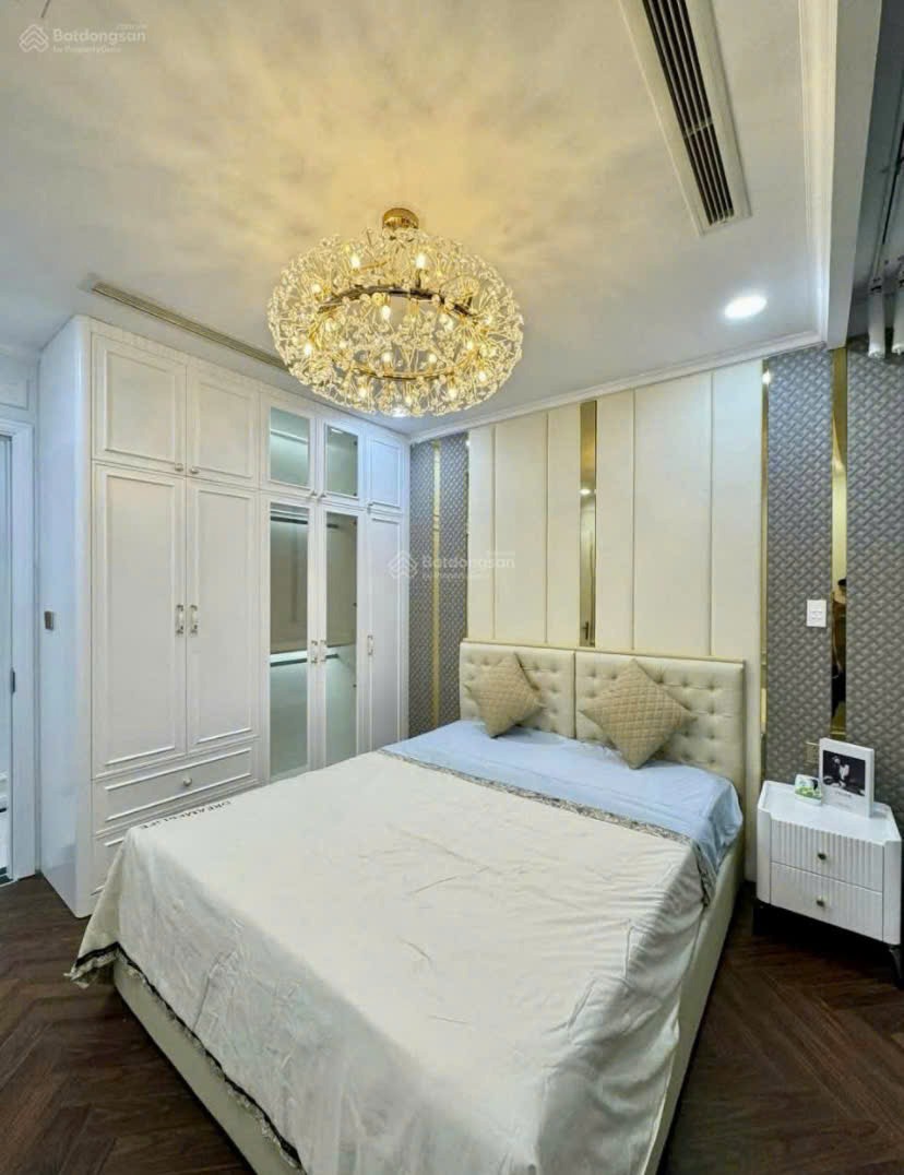 Căn Hộ Cao Cấp 2PN, 53m² Tại TP.HCM - Sổ Hồng Riêng, Full Nội Thất - Giá 1.82 Tỷ