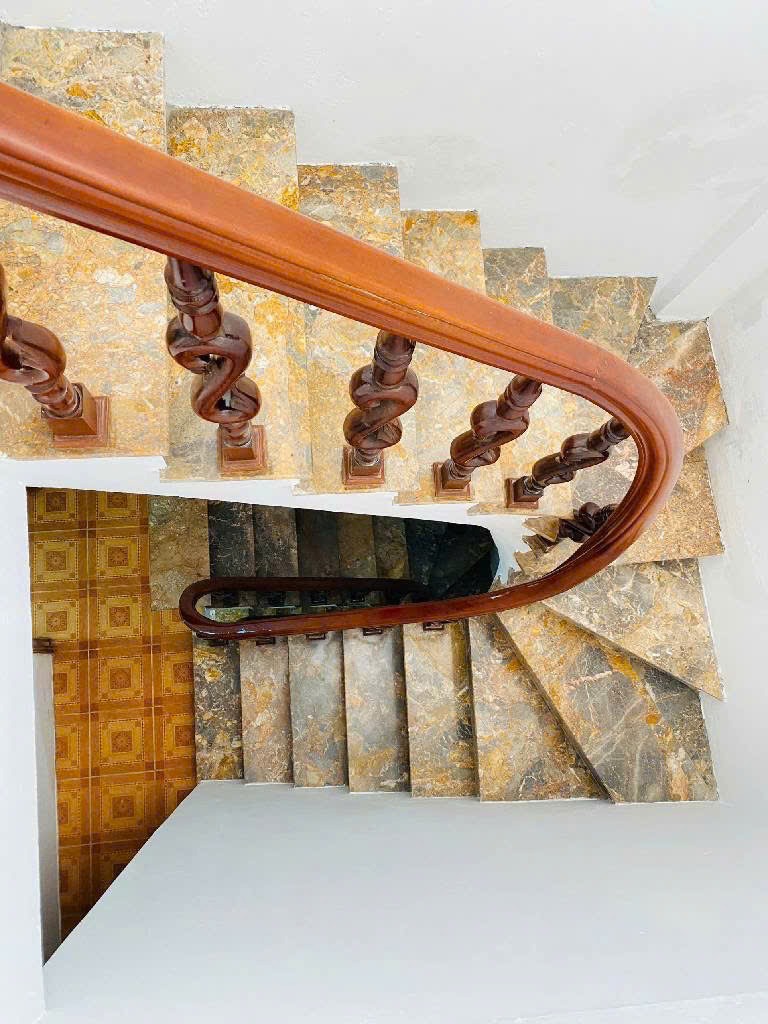 Bán nhà Tôn Đức Thắng, Đống Đa - 4.85 tỷ - Ô tô đỗ cửa, gần phố