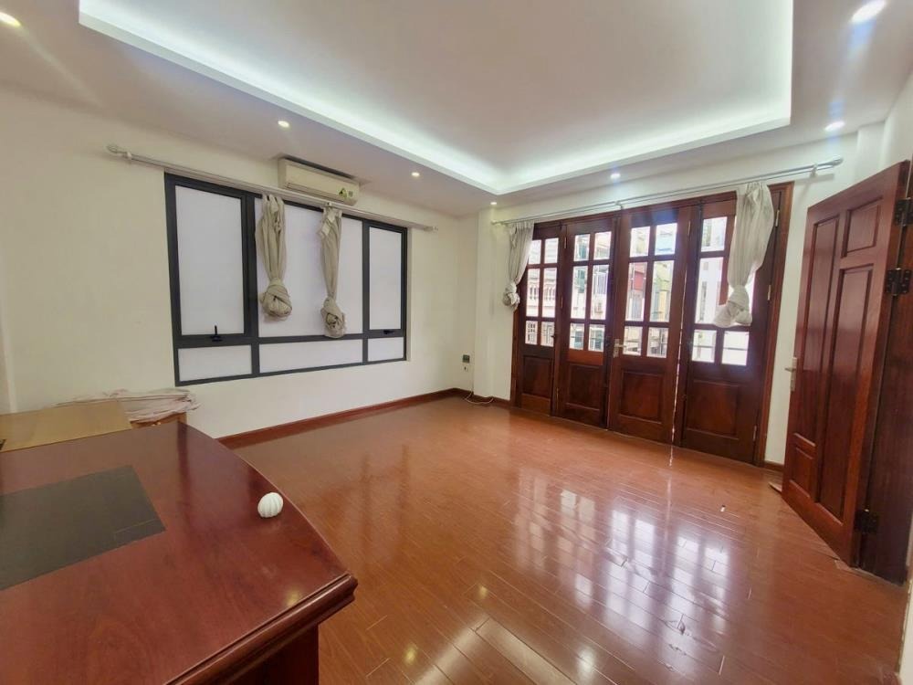 🏠 Siêu phẩm lô góc Trường Chinh - 5 tầng, Gara, Ngõ Ô Tô - 13.5 tỷ