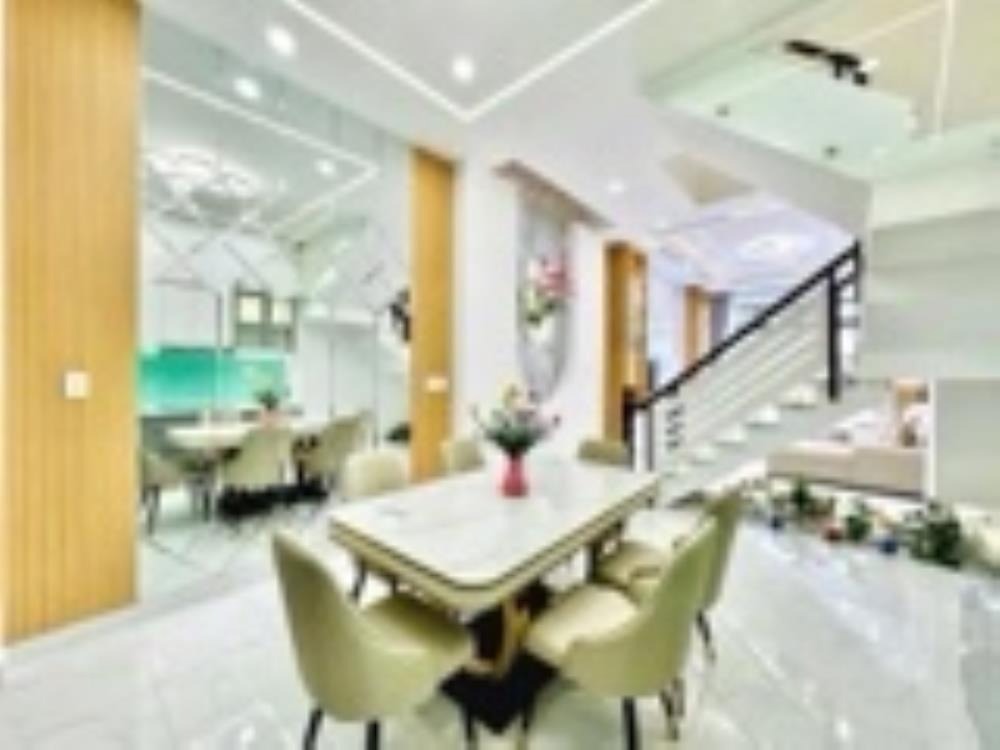 Bán Gấp Nhà Đoàn Như Hài, Quận 4 - 3 Tỷ 860 Triệu - SHR - Full Nội Thất