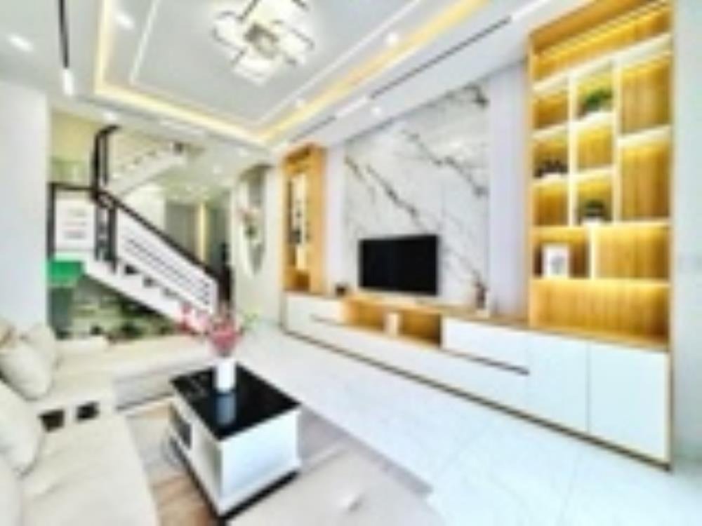 Bán Gấp Nhà Đoàn Như Hài, Quận 4 - 3 Tỷ 860 Triệu - SHR - Full Nội Thất