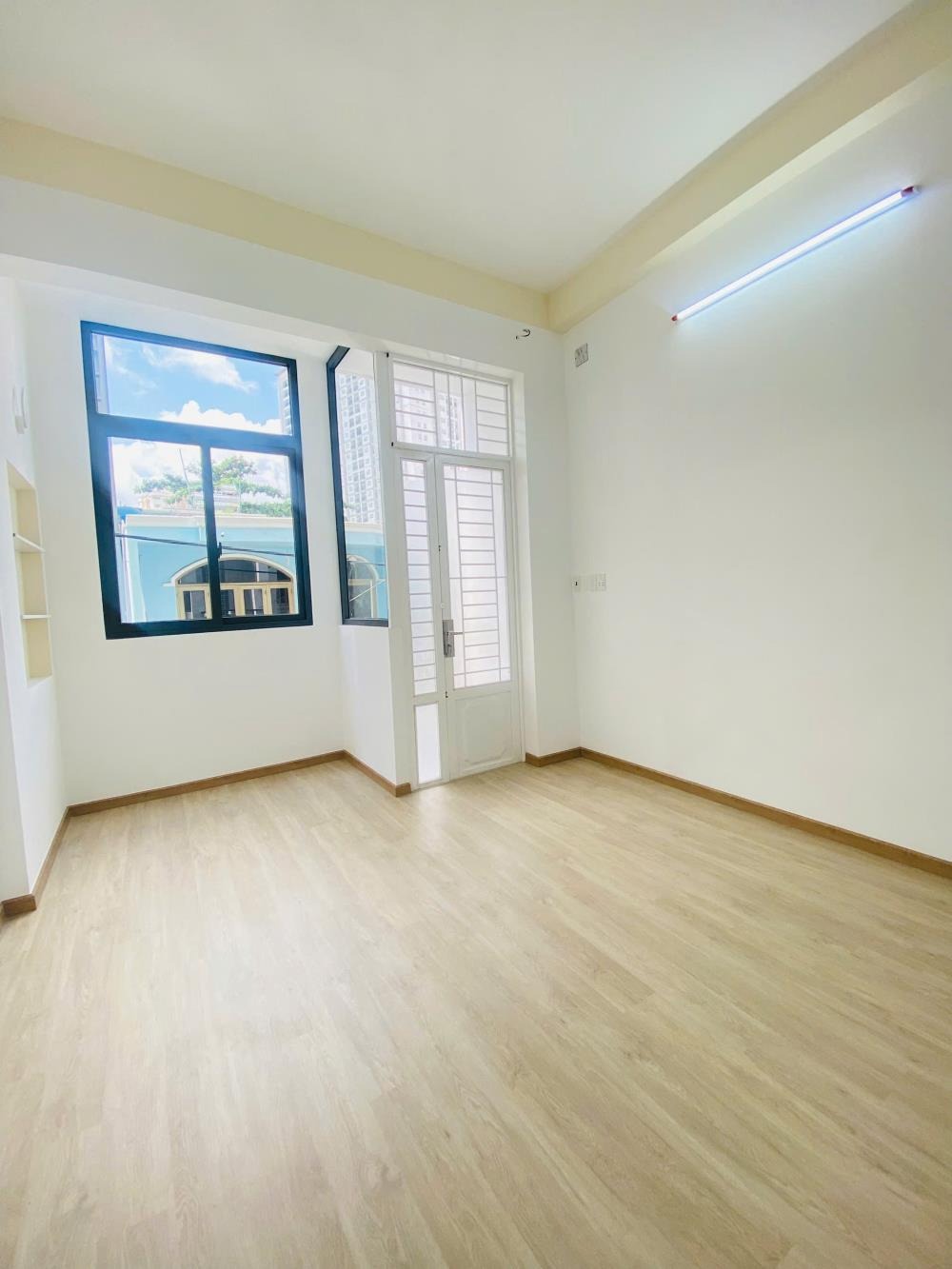 Bán Nhà HXH Mặt Tiền Nguyễn Xí, Bình Thạnh - 6 Tỷ Thương Lượng