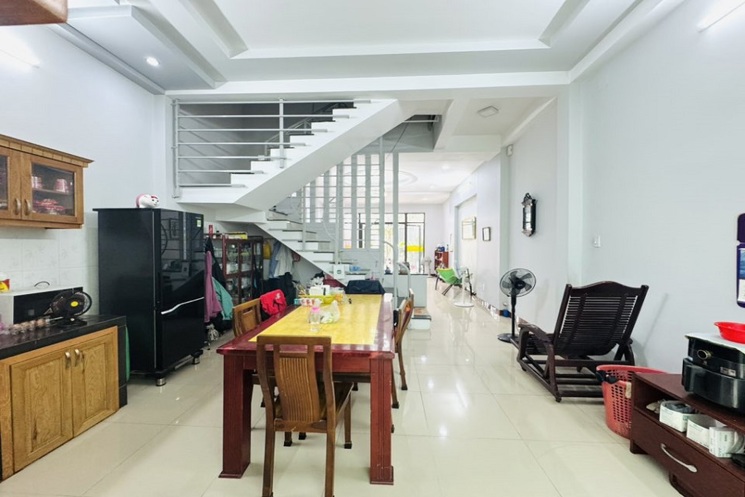Nhỉnh 8 tỷ, có ngay căn nhà HXH tránh Lê Đức Thọ, P15, Gò Vấp, 94m2, 2 tầng, ngang 5m
