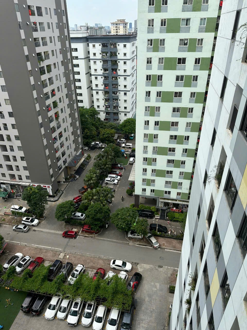 Căn hộ 2PN, 69m² RainBow Linh Đàm - Giá 5.4 tỷ, Full Nội Thất