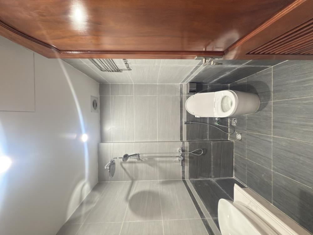 Nhà Phân Lô 7 Tầng, Thang Máy, Ô Tô Tránh - Đội Nhân - Giá 17.8 Tỷ