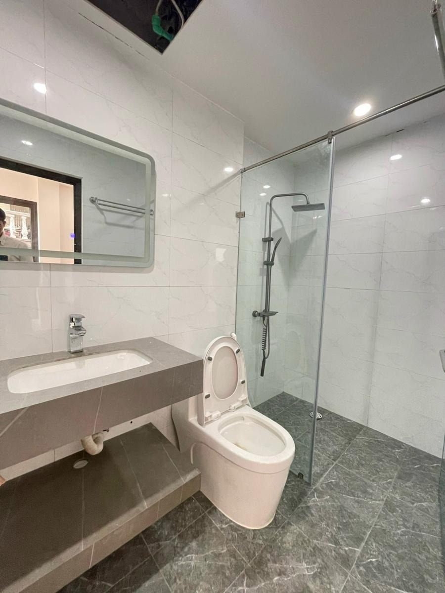 Bán nhà Lê Trọng Tấn, Thanh Xuân - 6 Tầng, Thang Máy, Ô Tô Đỗ Cửa, 11.5 tỷ
