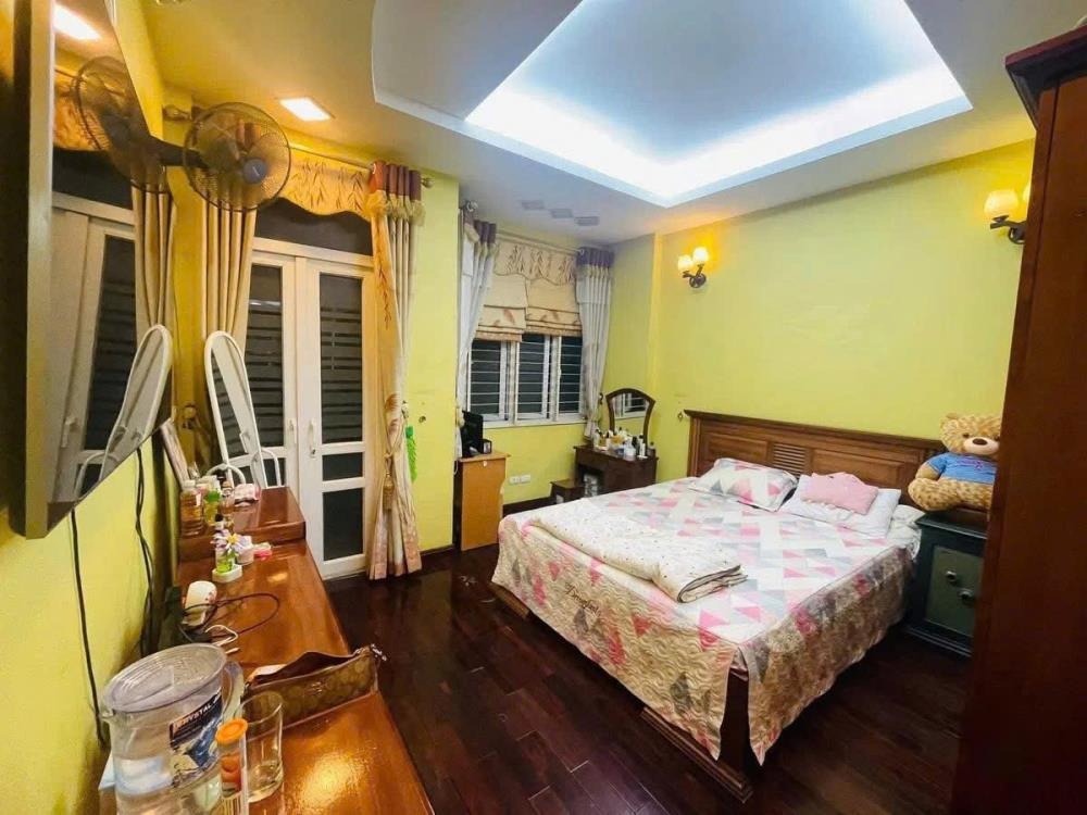 Nhà 4 Tầng, 62m² Nguyễn Tư Giản, Gò Vấp - Xe Hơi Đậu Sân, Giá 6.6 Tỷ