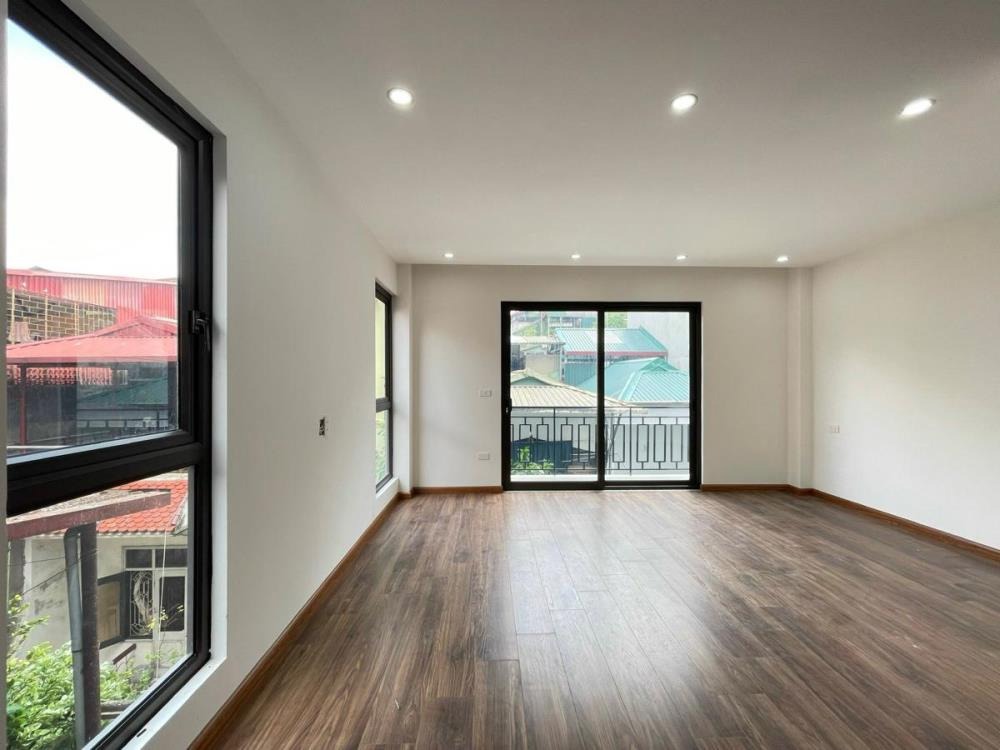 Bán nhà Lê Trọng Tấn, Thanh Xuân - 6 Tầng, Thang Máy, Ô Tô Đỗ Cửa, 11.5 tỷ