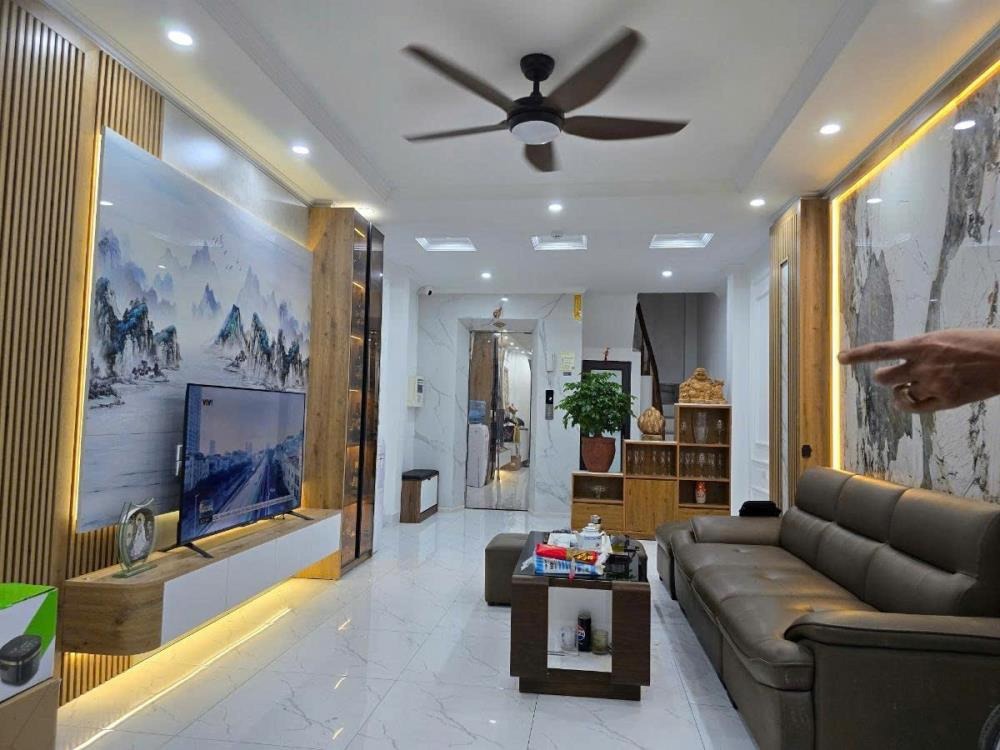 Nhà Góc 2 Mặt Thoáng, Full Nội Thất, 2PN - Trung Tâm Thanh Xuân